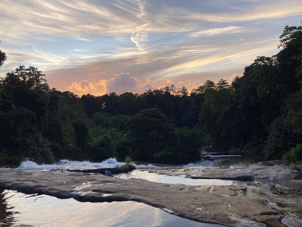 Nisha Homestay Inn Peradeniya Buitenkant foto
