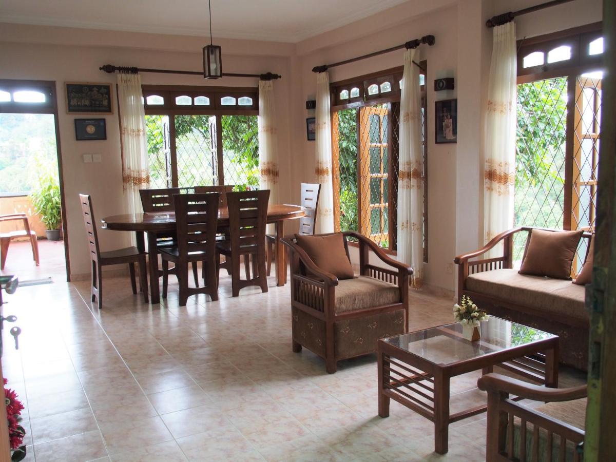 Nisha Homestay Inn Peradeniya Buitenkant foto